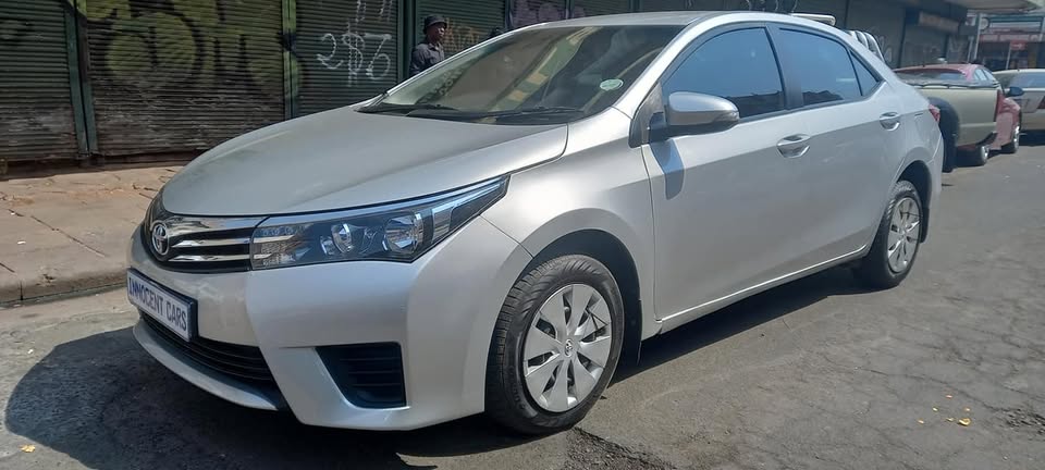 2015 TOYOTA COROLLA PRESTIGE 1.6 MANUAL TRANSMISSION.. SILVER COLOUR.. WITH 92000KM