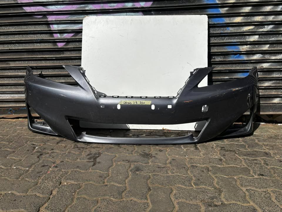 Lexus IS 250 Front Bumper Shel - Private Seller Lexus IS 250 Front Bumper Shel - Private Seller