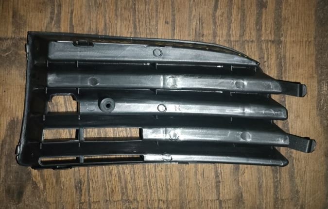 VW GOLF 5 BRAND NEW BUMPER GRILLES FOR SALE - Private Seller VW GOLF 5 BRAND NEW BUMPER GRILLES FOR SALE - Private Seller