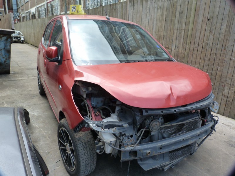 Hyundai i10 1.1 Manual Maroon - 2011 STRIPPING FOR SPARES - Private Seller Hyundai i10 1.1 Manual Maroon - 2011 STRIPPING FOR SPARES - Private Seller