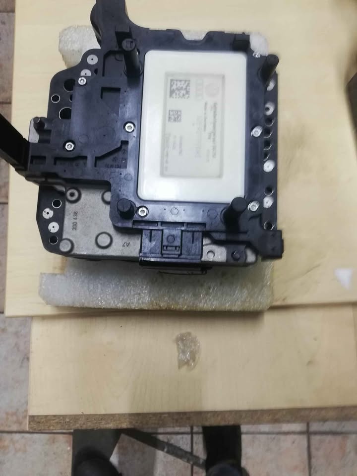 Brand New Transmission Control Unit (TCU) for VW, Skoda, and Audi (DQ250) 02E927770AS