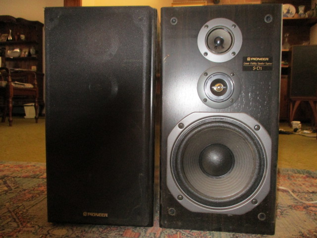 Loud speakers
