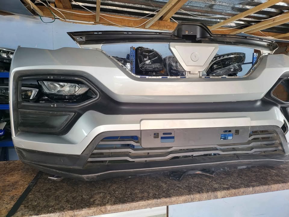 Renault Kiger front bumper for sale - Private Seller Renault Kiger front bumper for sale - Private Seller