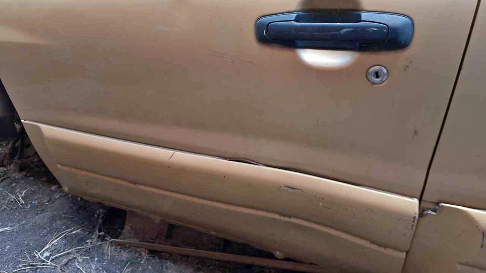 Suzuki Grand Vitara V6 LF door beading - Private Seller