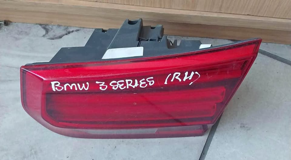 BMW 3 series taillight - Private Seller BMW 3 series taillight - Private Seller