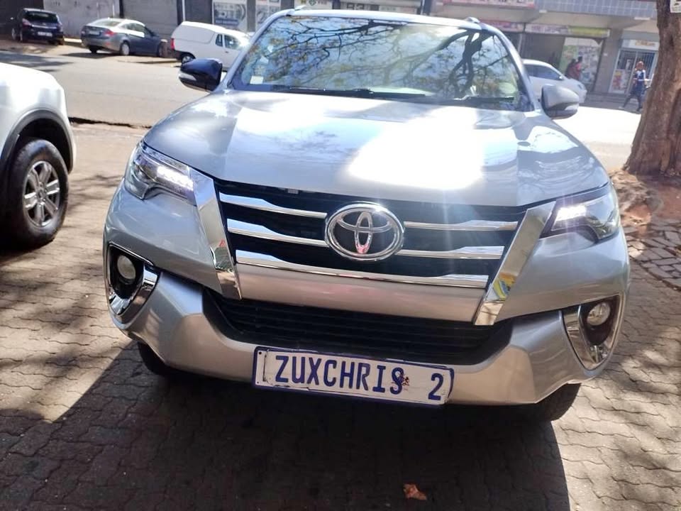 2017 TOYOTA FORTUNER 2.8 GD6 4X2 7 SEATER AUTOMATIC