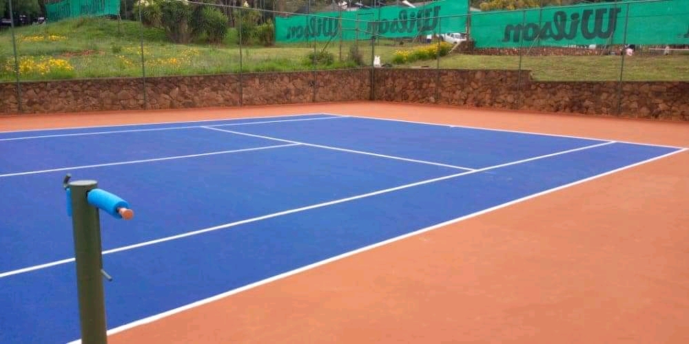 Tennis courts construction 