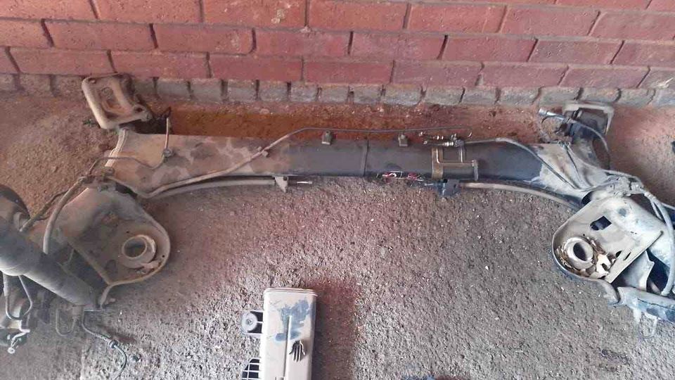 Peugeot fj 1.6 Turbo Automatic Code2 rear axle - Private Seller