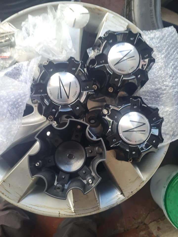 Bakkie caps size 17 for 6 holes mags  aset