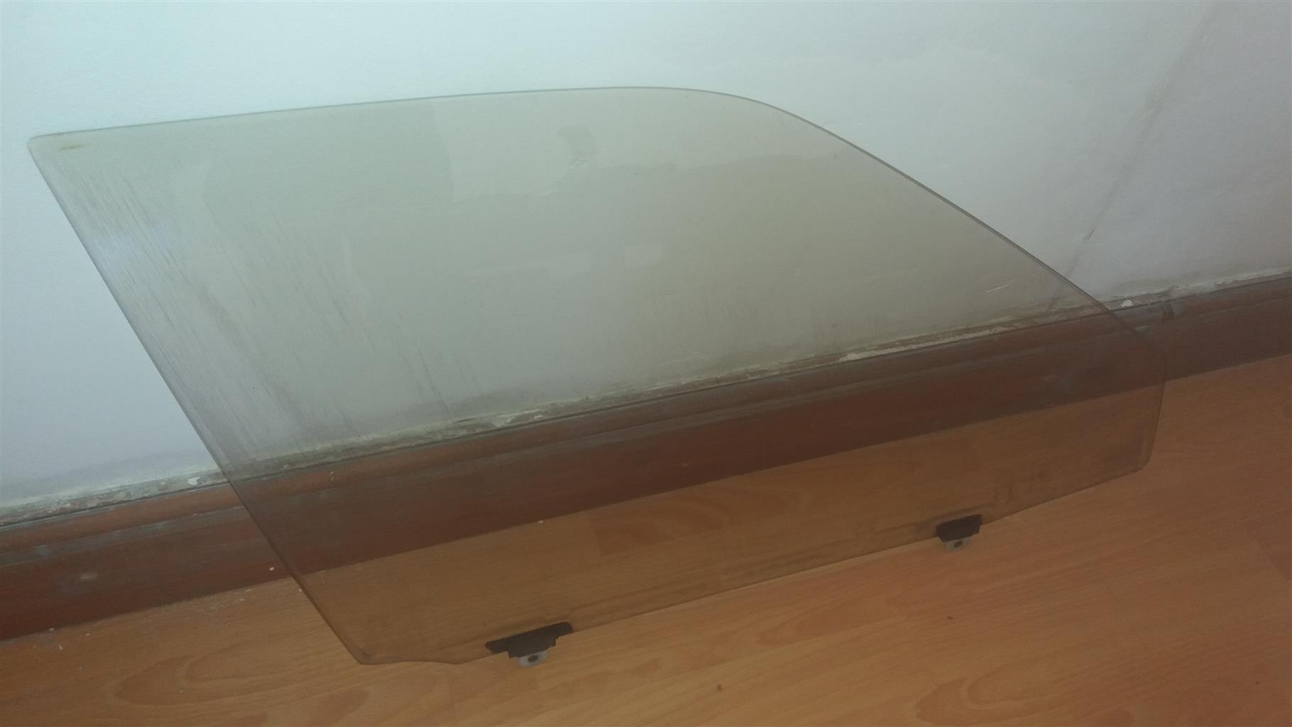 Toyota Corolla bubble original Toyota driver door glass for sale good condition - Private Seller Toyota Corolla bubble original Toyota driver door glass for sale good condition - Private Seller