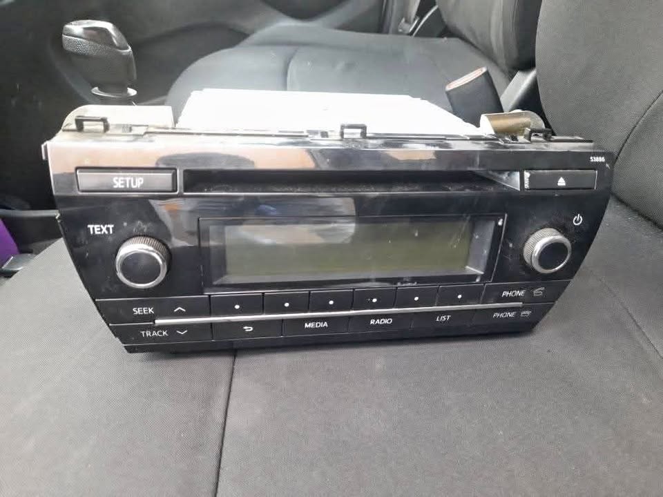 TOYOTA COROLLA PRESTIGE  RADIO - Private Seller