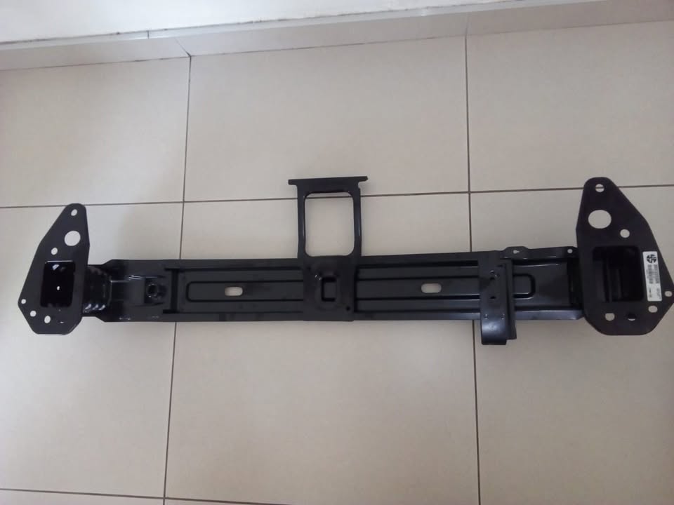 HYUNDAI I20 PRE FACELIFT 2009/12 BRAND NEW FRONT BUMPER REINFORCEMENT