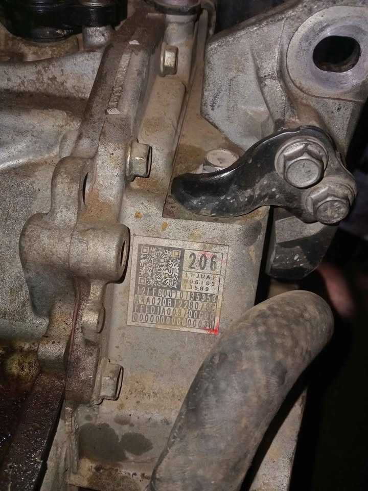 Toyota Rav4 automatic gear box transmission new shape 4x4 - Private Seller Toyota Rav4 automatic gear box transmission new shape 4x4 - Private Seller