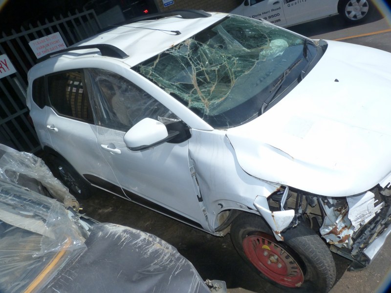 Renault Triber 1.0 Prestige Manual White - 2021 STRIPPING FOR SPARES - Private Seller Renault Triber 1.0 Prestige Manual White - 2021 STRIPPING FOR SPARES - Private Seller