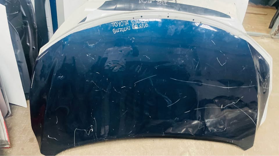 Toyota Starlet bonnet  Suzuki Baleno bonnet - Private Seller