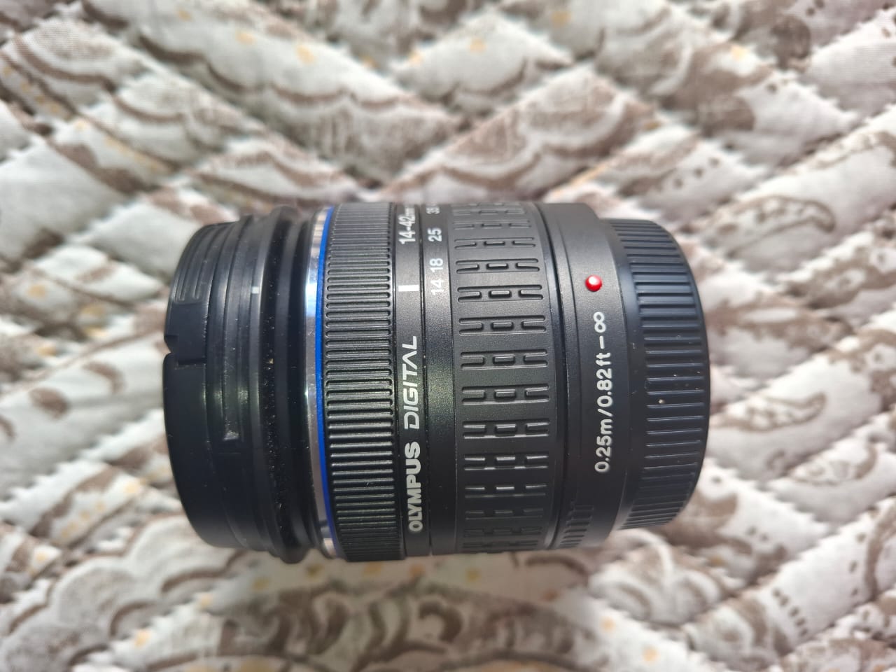 Olympus Evolt E510 10MP DSLR Camera with CCD