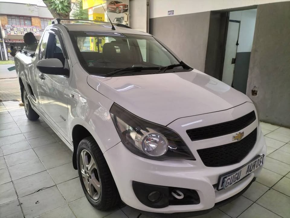 2017 Chevrolet Utility 1.8 Sport Manual  Petrol   White Color 99,000KM
