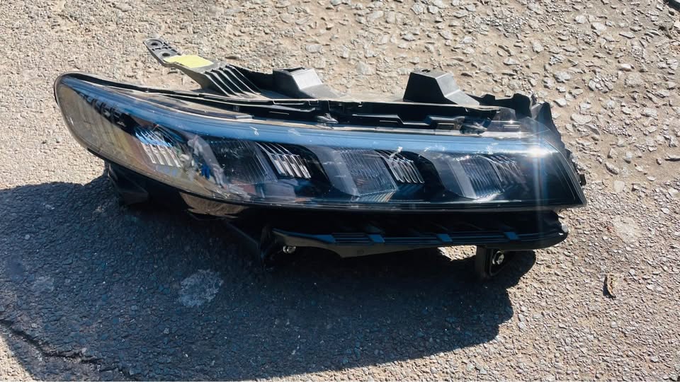 Suzuki Fronx headlight - Private Seller Suzuki Fronx headlight - Private Seller