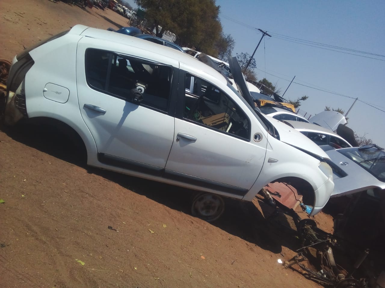 RENAULT SANDERO PARTS - Private Seller RENAULT SANDERO PARTS - Private Seller