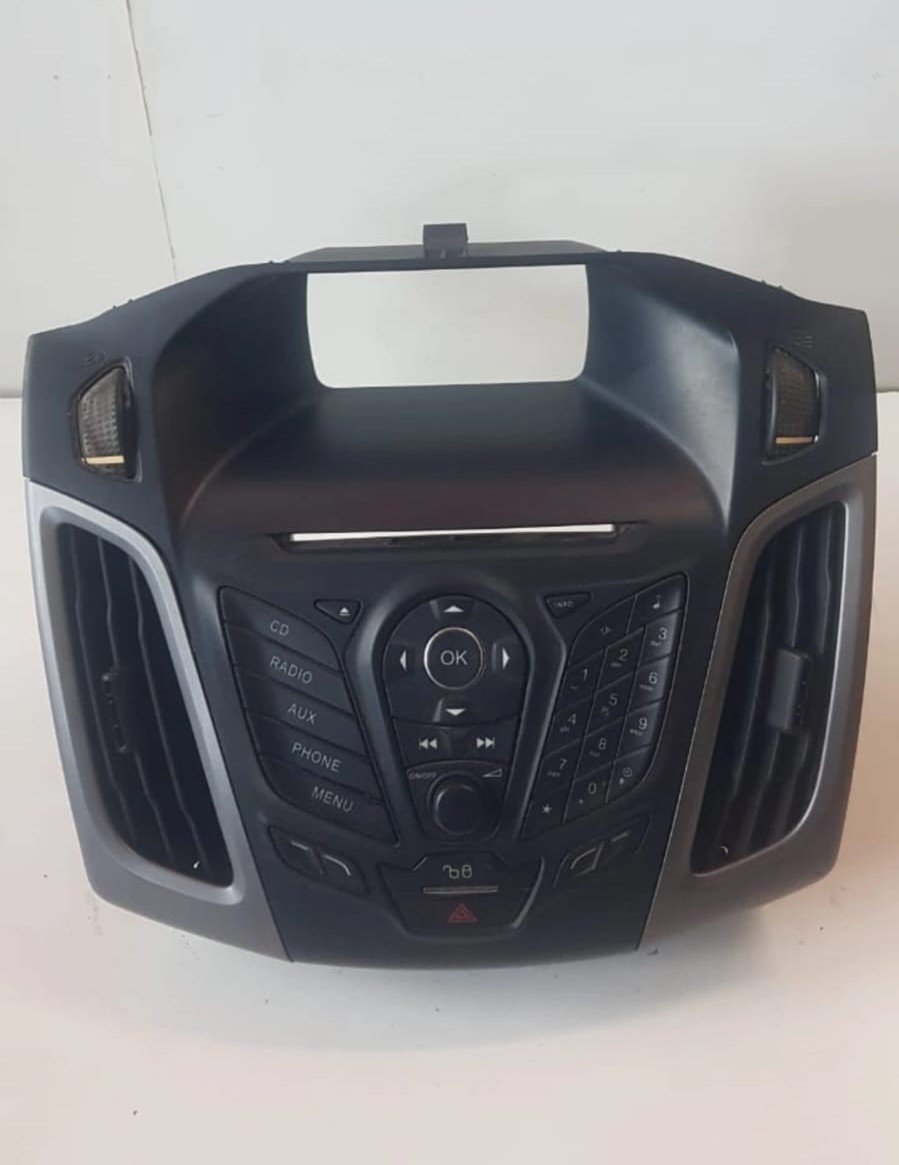 Ford Focus (2012-2015) Radio & Radio Face - Private Seller Ford Focus (2012-2015) Radio & Radio Face - Private Seller