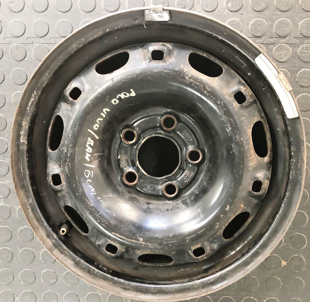 VW POLO VIVO STEEL RIM - Private Seller VW POLO VIVO STEEL RIM - Private Seller