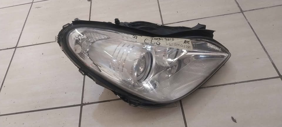MERCEDES BENZ W219 CLS-CLASS 2006-10 HEADLIGHT RHS AVAILABLE