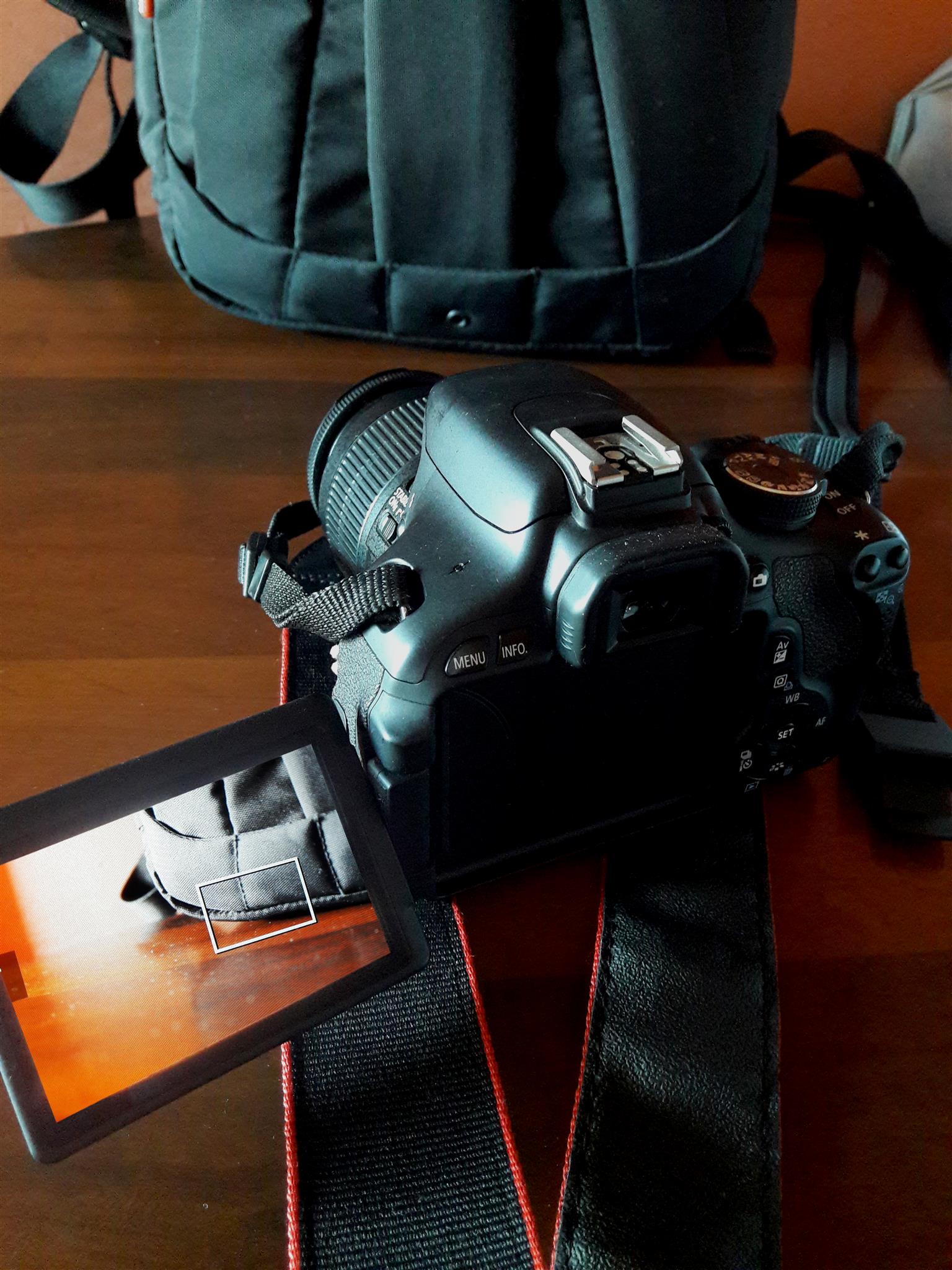 Canon EOS 600D DSLR Camera with 2 lenses (18-55mm & 55-250mm) Canon EOS 600D DSLR Camera with 2 lenses (18-55mm & 55-250mm)