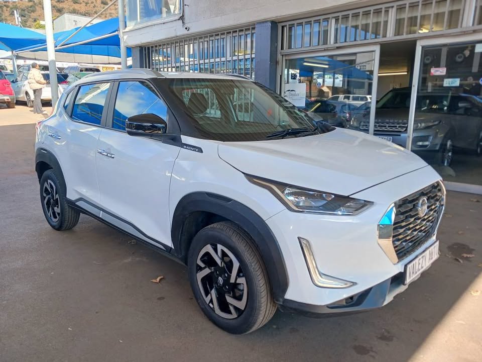 2024 NISSAN MAGNITE 1.0 TURBO Transmission: Manual Mileage: Fueltype: Petrol White