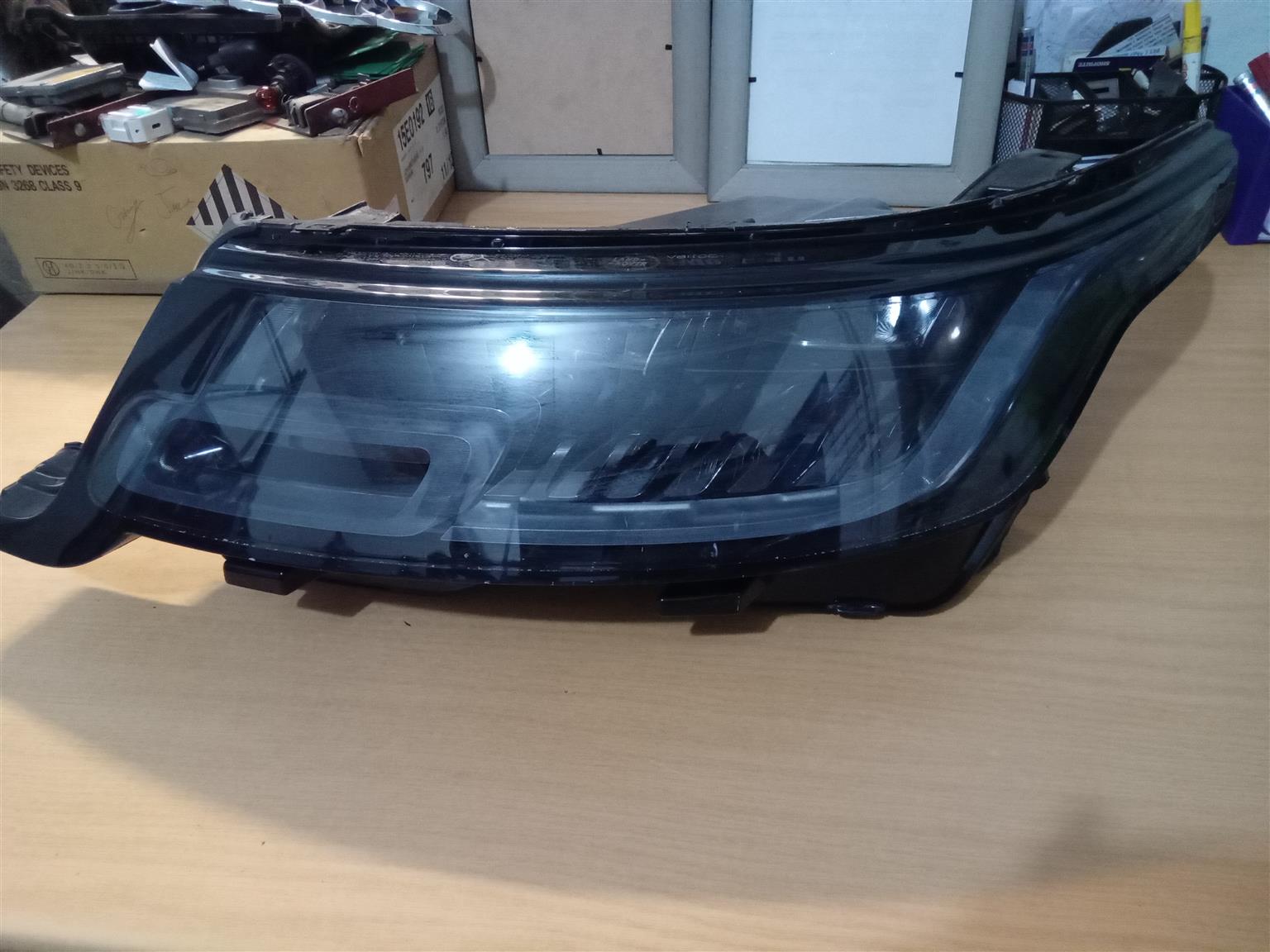 2020-2022 Range Rover Sport Headlight - Private Seller 2020-2022 Range Rover Sport Headlight - Private Seller