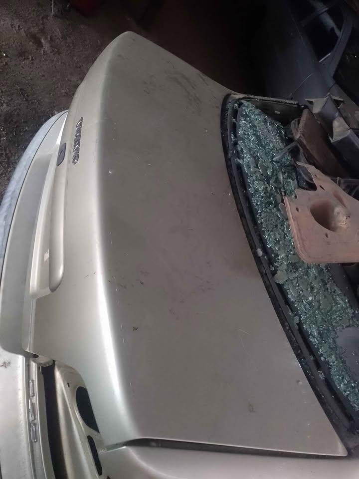 VOLVO S40 2003 BOOT LID FOR SALE - Private Seller VOLVO S40 2003 BOOT LID FOR SALE - Private Seller