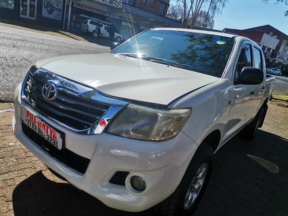 2010 TOYOTA HILUX 2.5D4D 4X4 DOUBLE CAB MANUAL