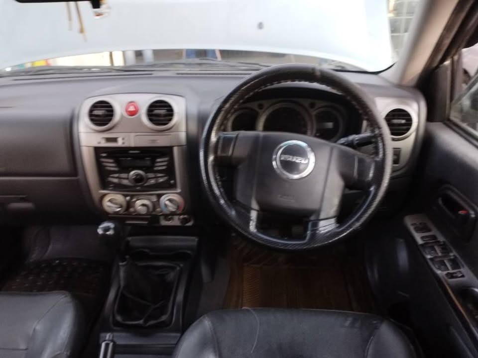 2011 ISUZU KB300 LX DTEQ MANUAL