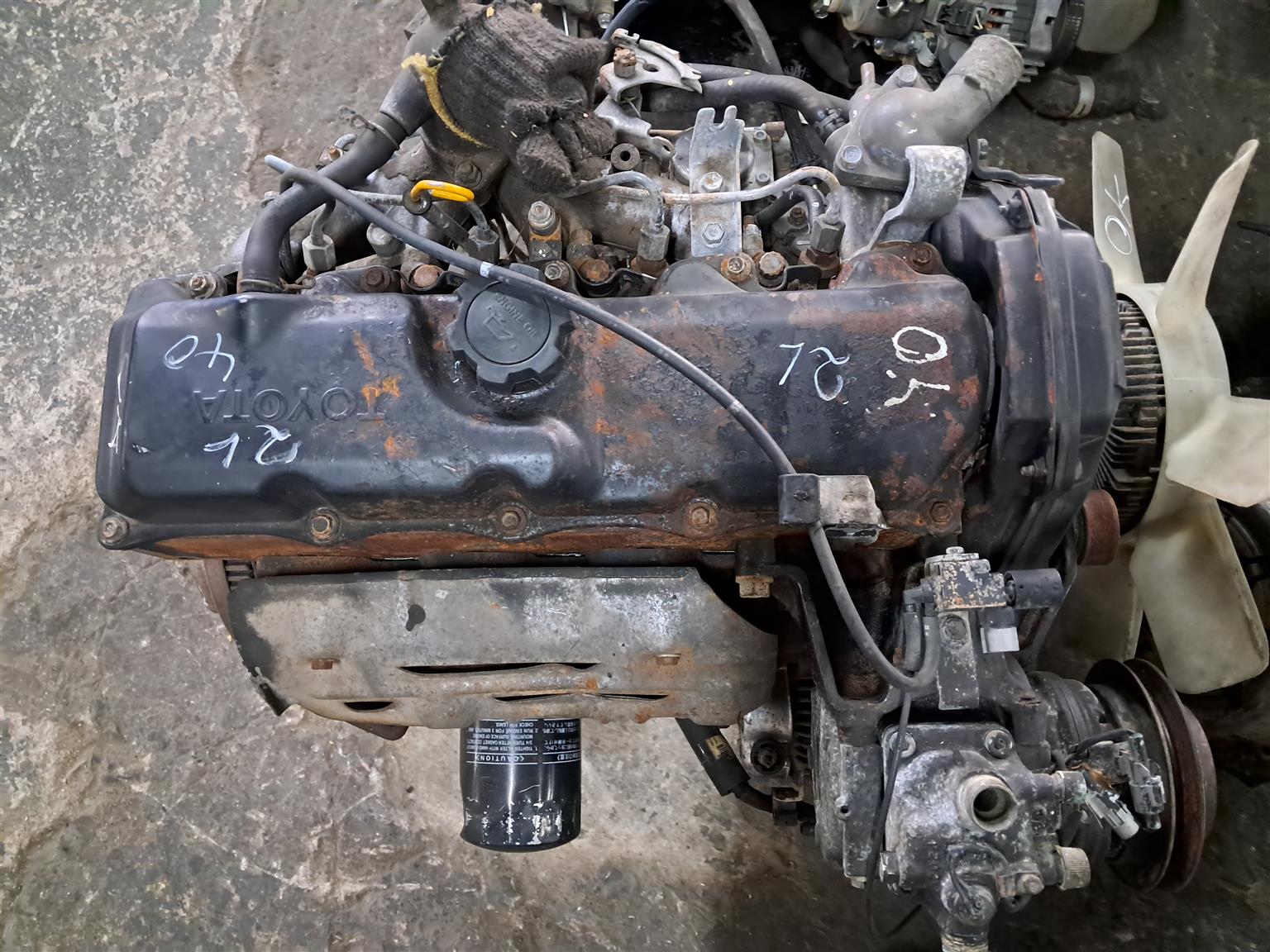 TOYOTA HILUX/HIACE 2L 2.4D ENGINES AVAILABLE IN STOCK - Private Seller