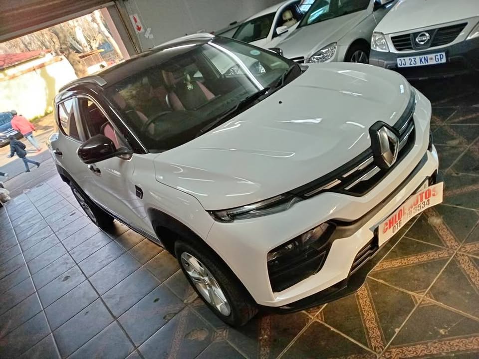 2022 Renault Kiger 1.0 TURBO MANUAL PETROL  35000KM WHITE COLOR LEATHER INTERIOR REVERSE CAM