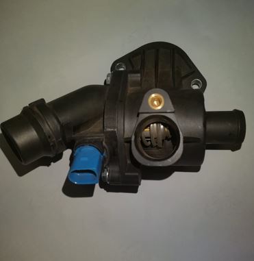 VW & AUDI 2.0 FSI BVZ BRAND NEW THERMOSTAT HOUSING FOR SALE - Private Seller
