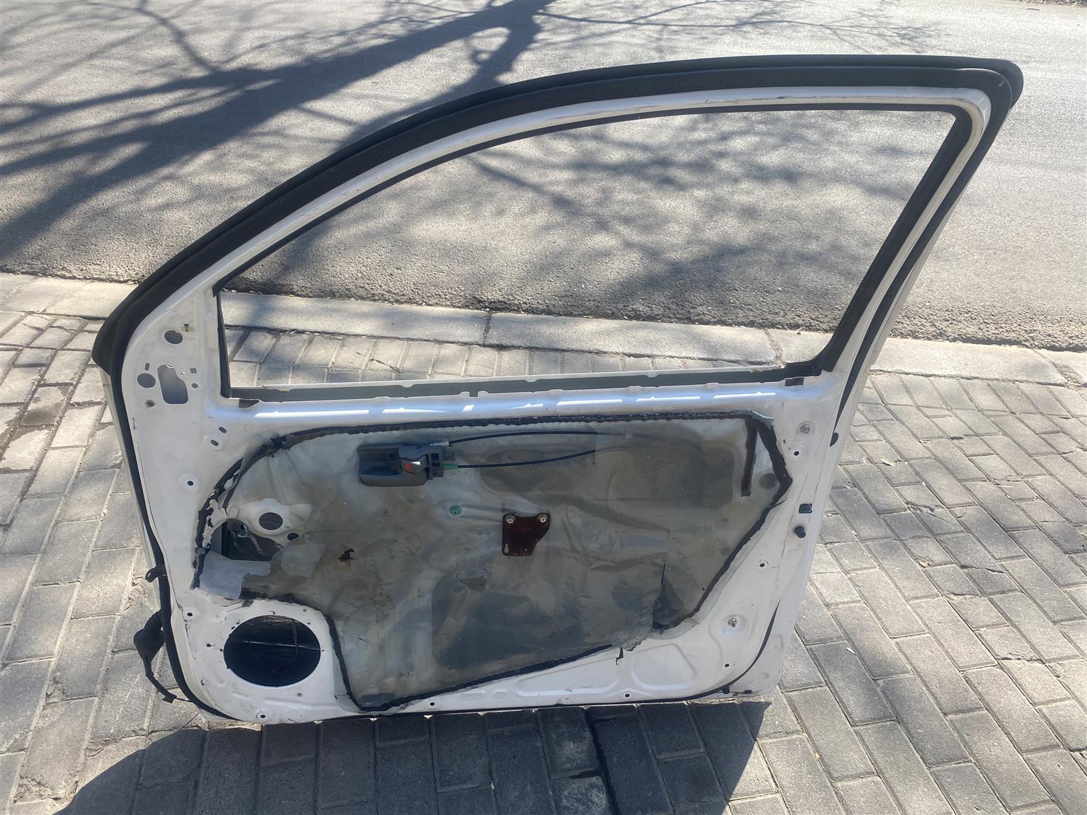 2018 TOYOTA HILUX GD-6 CLUB CAB RIGHT FRONT DOOR SHELL FOR SALE