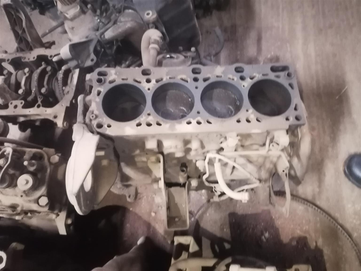 R2 mazda half engine for sale - Private Seller