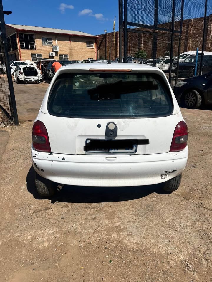 2001 OPEL CORSA LITE FOR SPARES - Private Seller