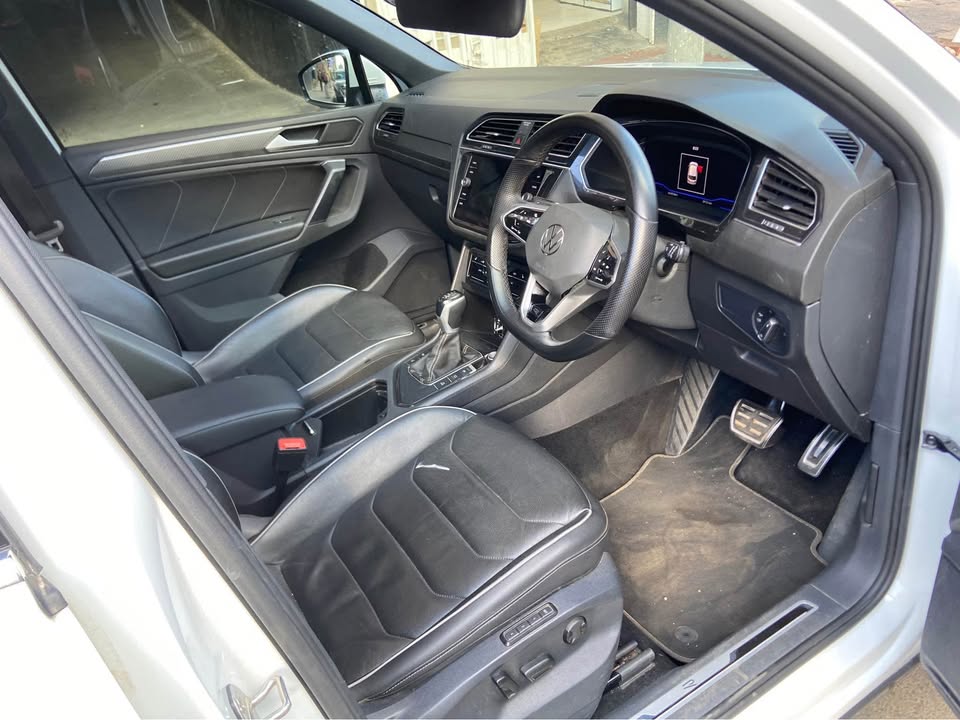 2024 VW Tiguan 1.4 TSI R:line Automatic 39000k
