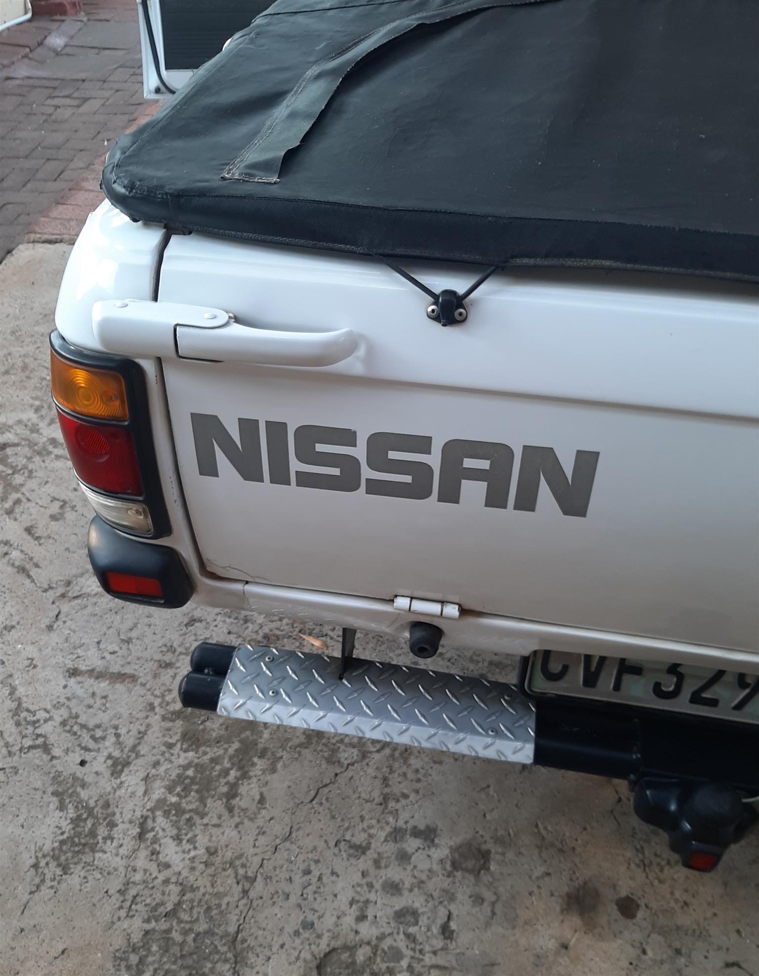 Nissan 1400
