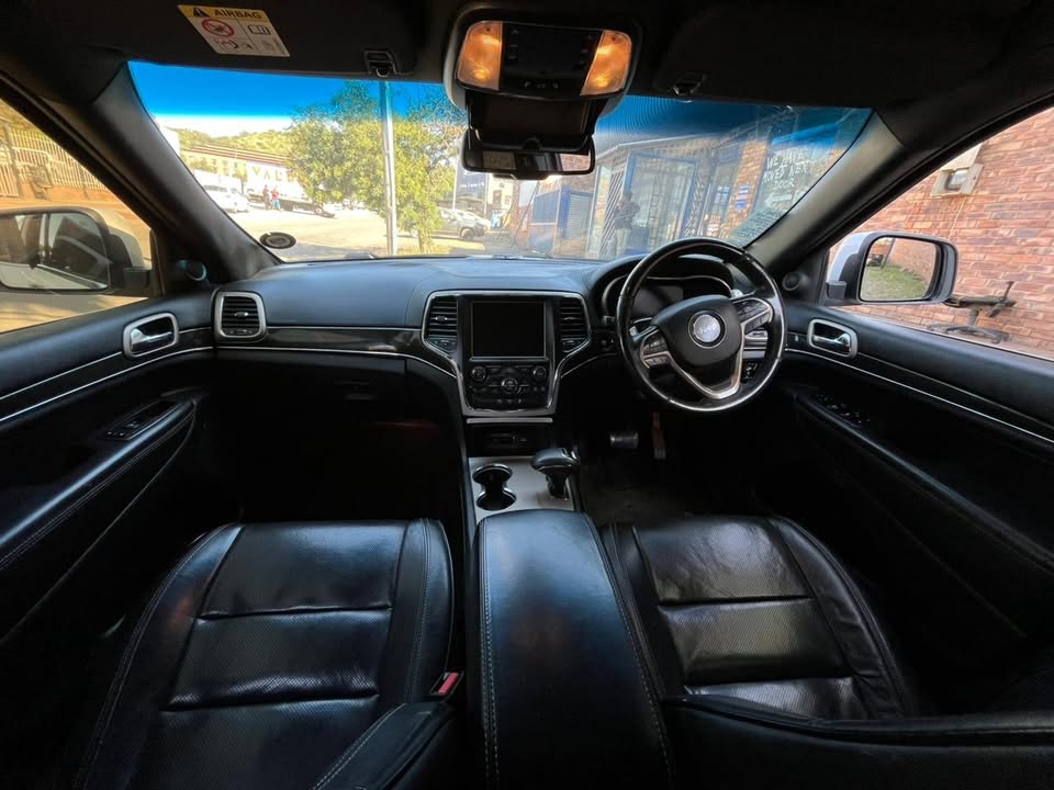 GRAND CHEROKEE 3.0 CRD WK2 STRIPPING NOW - Private Seller GRAND CHEROKEE 3.0 CRD WK2 STRIPPING NOW - Private Seller
