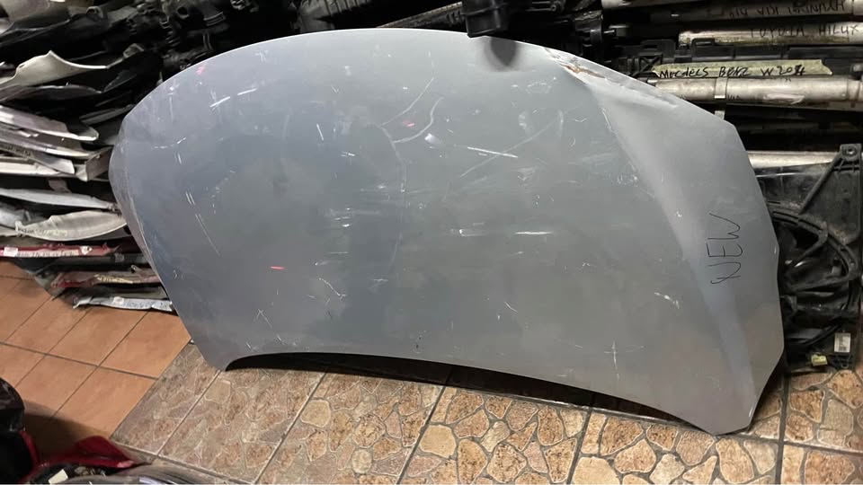 Toyota Starlet bonnet - Private Seller Toyota Starlet bonnet - Private Seller
