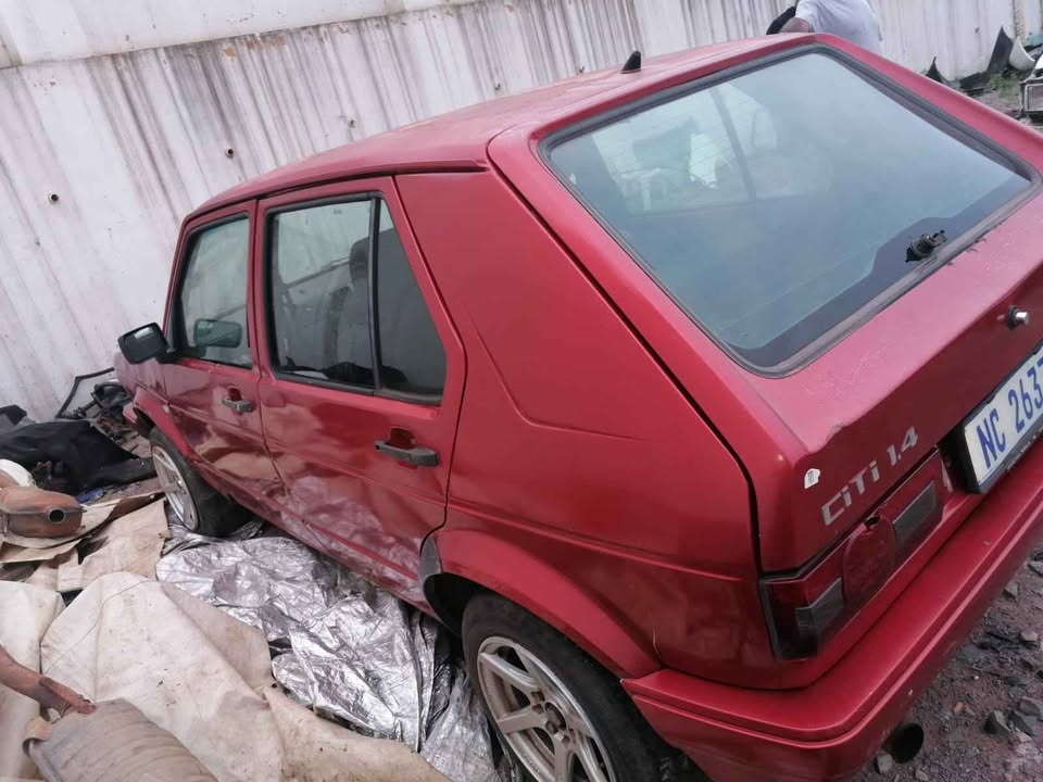 Spares for golf 1 1.4 - Private Seller Spares for golf 1 1.4 - Private Seller