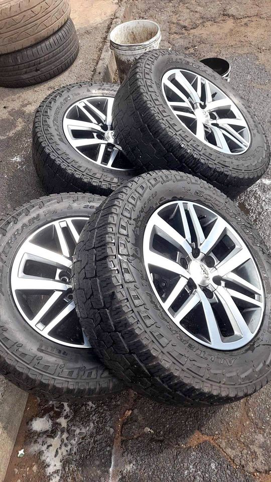 18inches Toyota hilux mags and tyres - Private Seller 18inches Toyota hilux mags and tyres - Private Seller