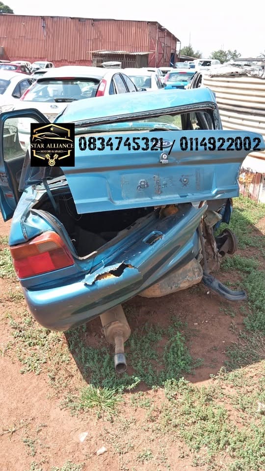 FORD ESCORT STRIPPING FOR SPARES - Private Seller
