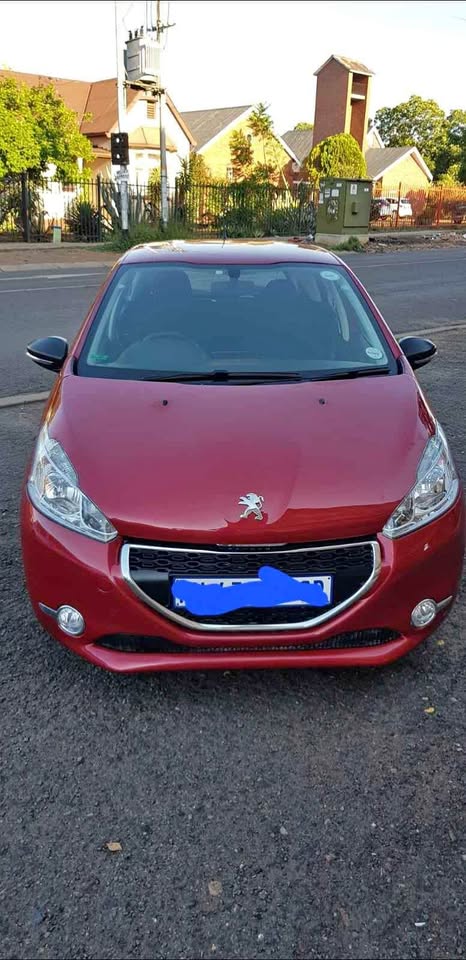 Peugeot 208 ready for stripping clean spares - Private Seller Peugeot 208 ready for stripping clean spares - Private Seller