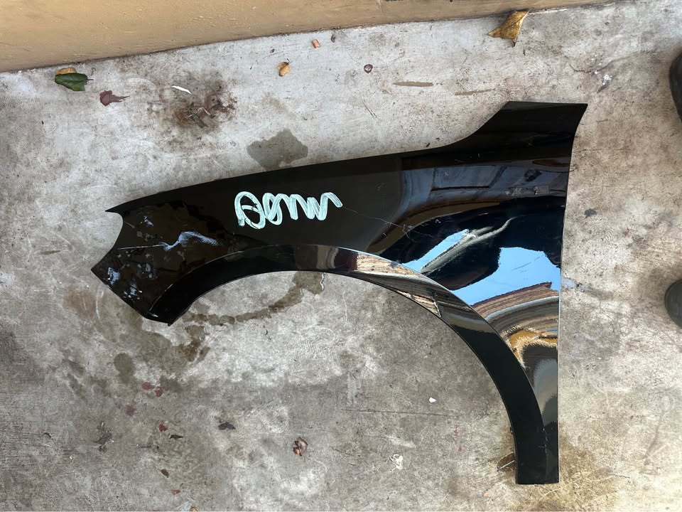 Audi A1 left side fender - Private Seller Audi A1 left side fender - Private Seller