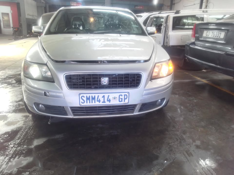 Volvo S40 2.4i 2007 Stripping For Spares!. - Private Seller