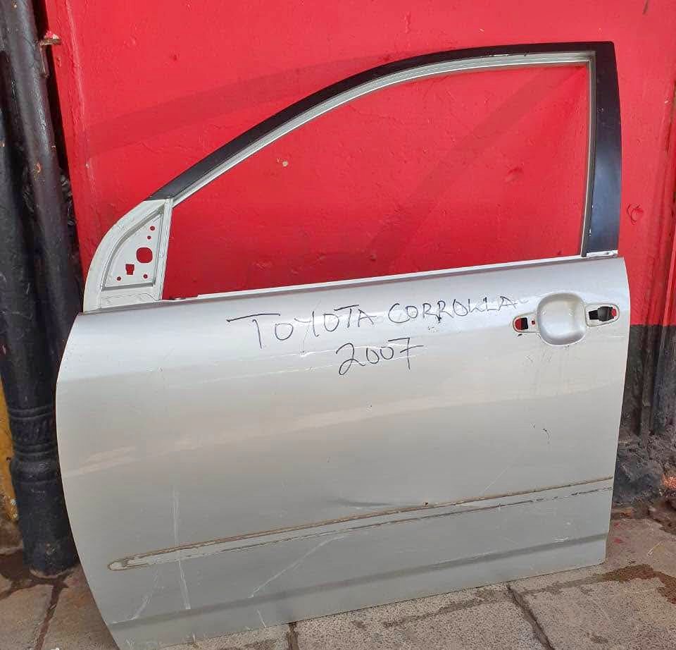 Toyota Corolla door 2007 - Private Seller Toyota Corolla door 2007 - Private Seller