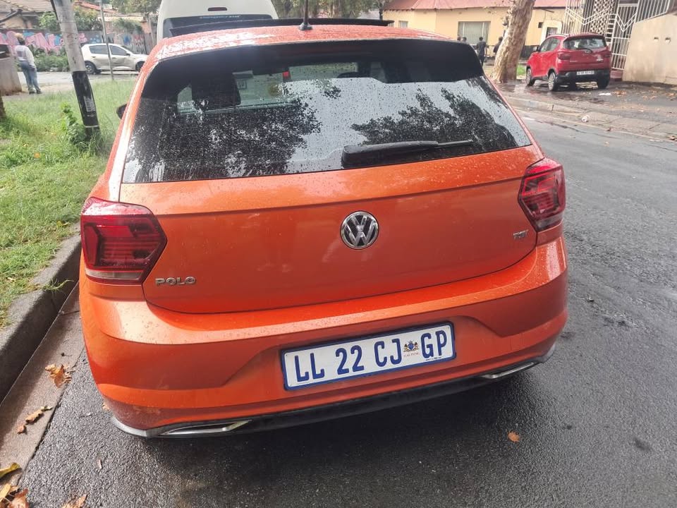 VW polo 8 Tsi 1.0 R line manual 2919service book for sale